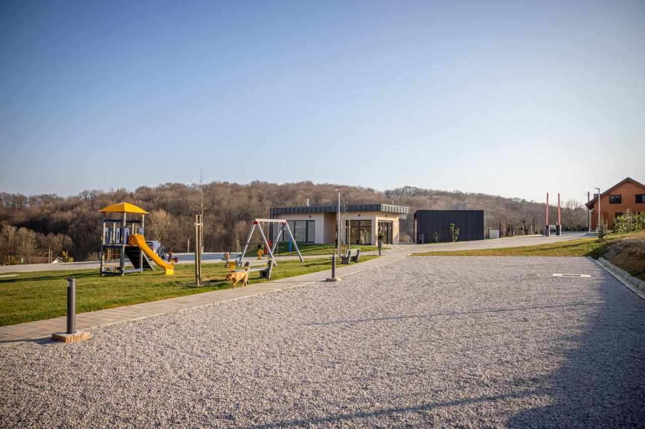 מלון סבטי מרטין נה מורי Wine Camp Hazic מראה חיצוני תמונה