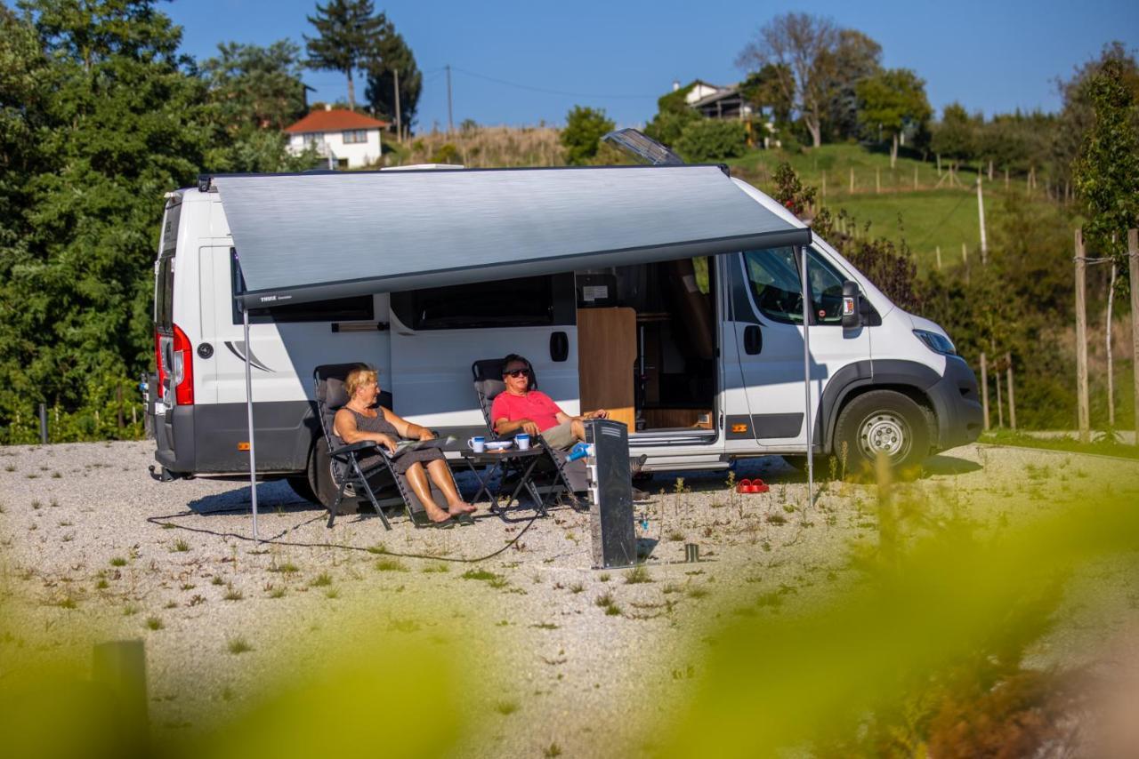 מלון סבטי מרטין נה מורי Wine Camp Hazic מראה חיצוני תמונה